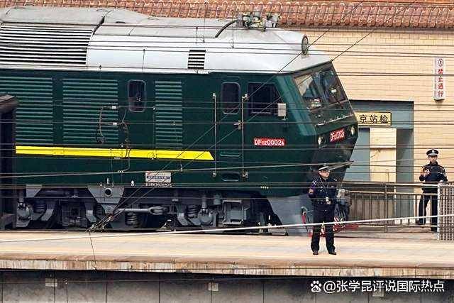普京抵达第一站<strong></p>
<p>美国原油指数</strong>，金正恩随后就到，中方给2人准备的位置十分特殊