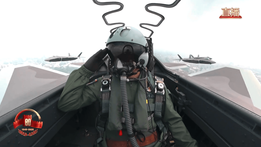 歼-20S、歼-15DT、歼-35……震撼亮相<strong></p>
<p>原油</strong>！