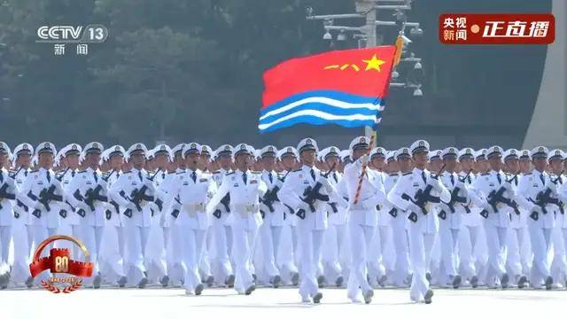 不装了<strong></p>
<p>原油</strong>！一口气看完九三大阅兵武器装备！谁说我们一个也不认识？