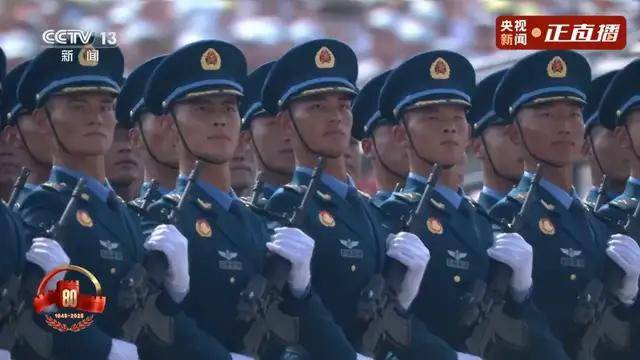 不装了<strong></p>
<p>原油</strong>！一口气看完九三大阅兵武器装备！谁说我们一个也不认识？