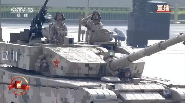 不装了<strong></p>
<p>原油</strong>！一口气看完九三大阅兵武器装备！谁说我们一个也不认识？