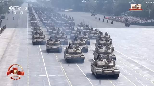 不装了<strong></p>
<p>原油</strong>！一口气看完九三大阅兵武器装备！谁说我们一个也不认识？