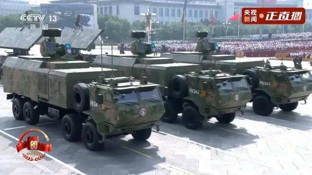 不装了<strong></p>
<p>原油</strong>！一口气看完九三大阅兵武器装备！谁说我们一个也不认识？