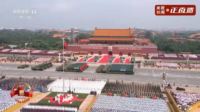不装了<strong></p>
<p>原油</strong>！一口气看完九三大阅兵武器装备！谁说我们一个也不认识？