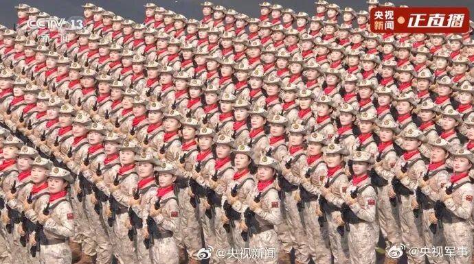 唯一一个全女兵方队！民兵方队<strong></p>
<p>原油</strong>，亮相阅兵场
