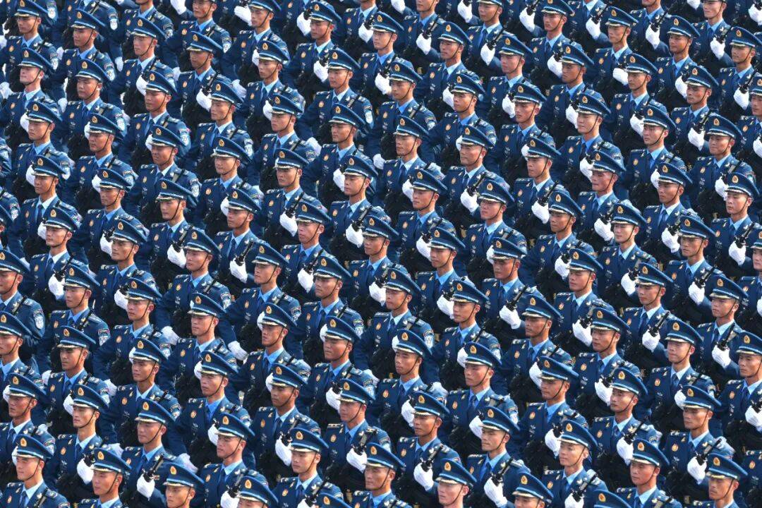 新华社出图<strong></p>
<p>原油</strong>！