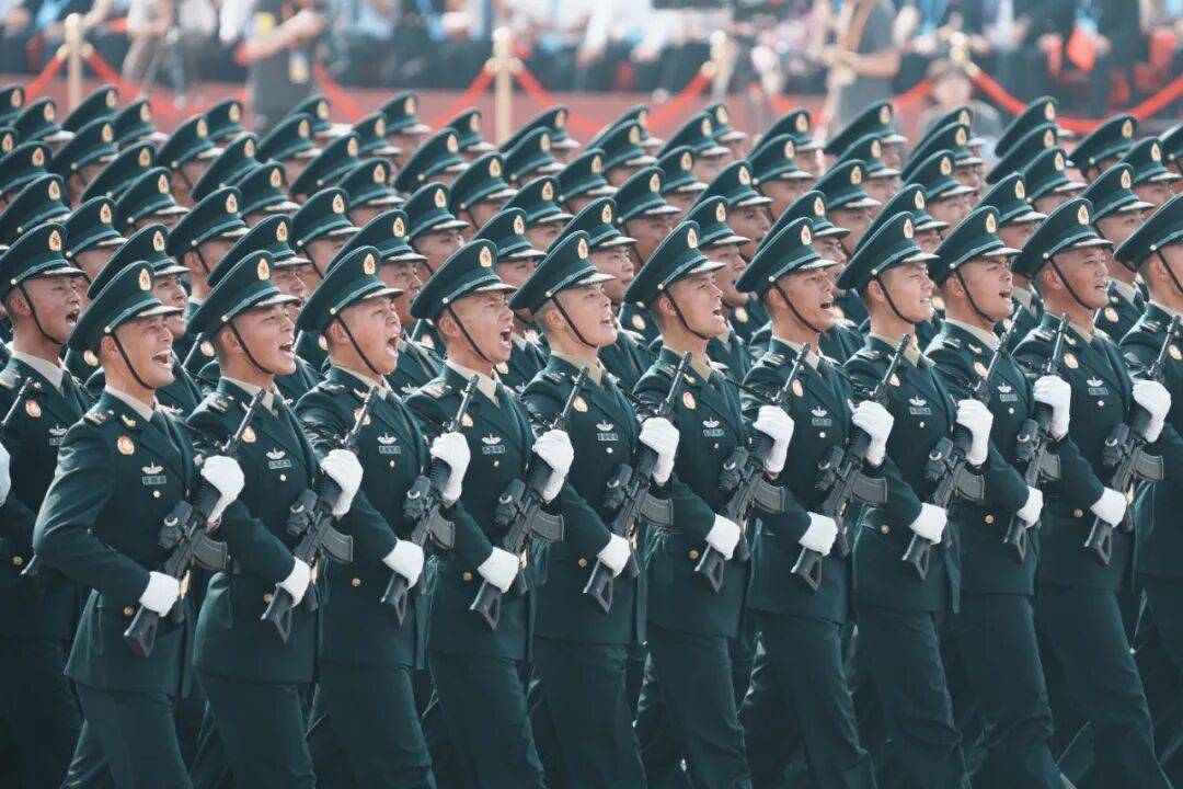 新华社出图<strong></p>
<p>原油</strong>！