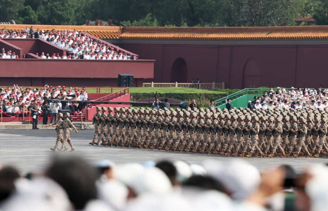 新华社出图<strong></p>
<p>原油</strong>！