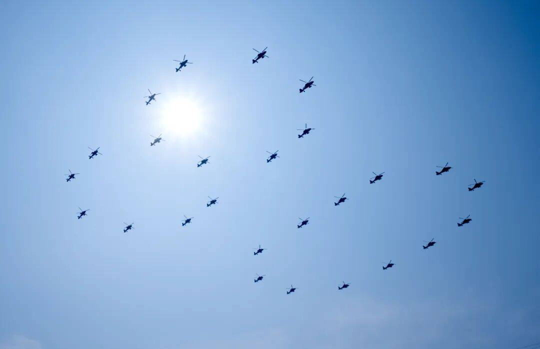 新华社出图<strong></p>
<p>原油</strong>！