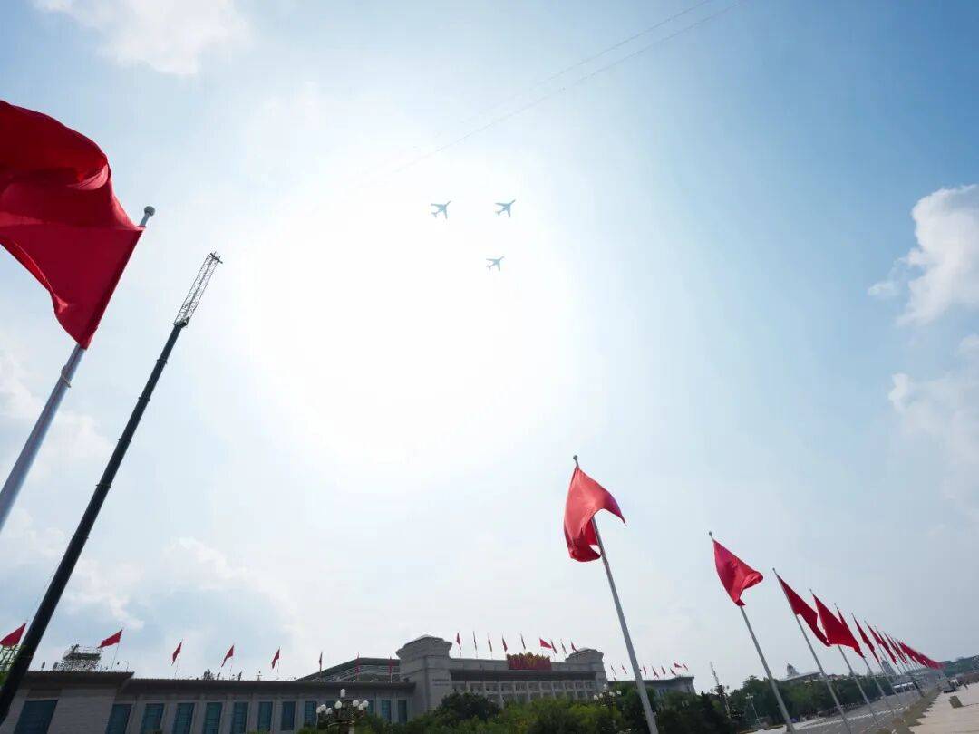 新华社出图<strong></p>
<p>原油</strong>！