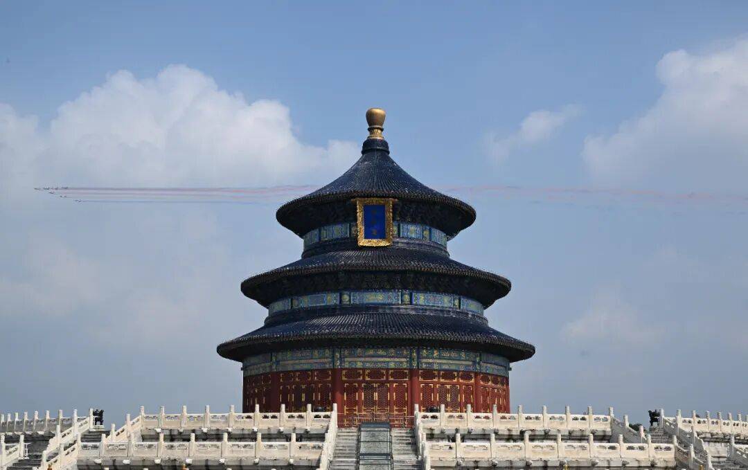 新华社出图<strong></p>
<p>原油</strong>！