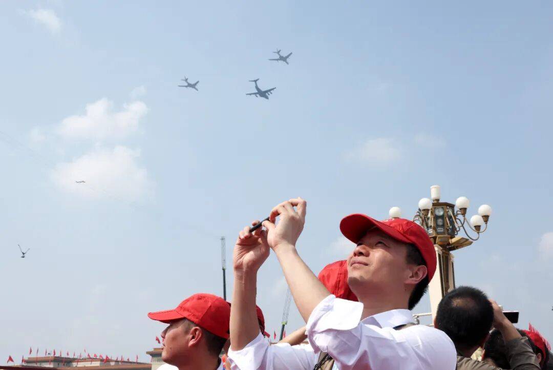 新华社出图<strong></p>
<p>原油</strong>！