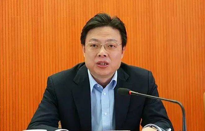 山东东营市委书记杨国强<strong></p>
<p>原油的分类</strong>，履新海南省领导