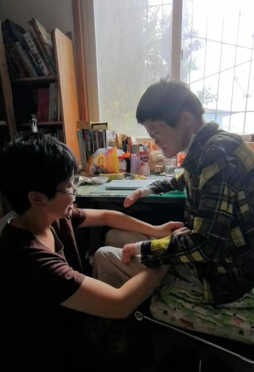 医生断言“活不过2岁”的郑州罕见病女孩<strong></p>
<p>原油期货价格走势</strong>，24岁“带伤出征”，开启西藏之行