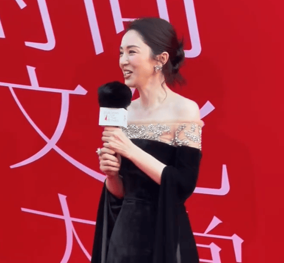 董璇回应与张维伊结婚争议:很感谢大家关心我<strong></p>
<p>原油管输</strong>!