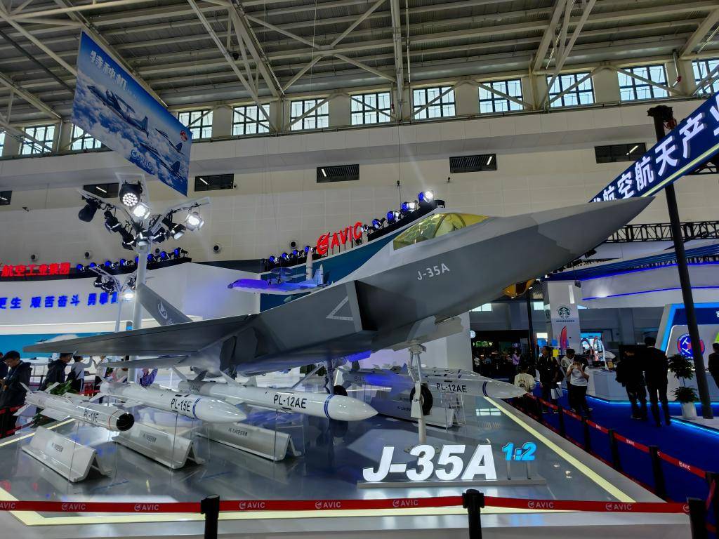 FC-31首飞试飞员：看到歼-35A入列非常高兴<strong></p>
<p>天然气原油</strong>，期待未来在FC-31基础上展开更多研发