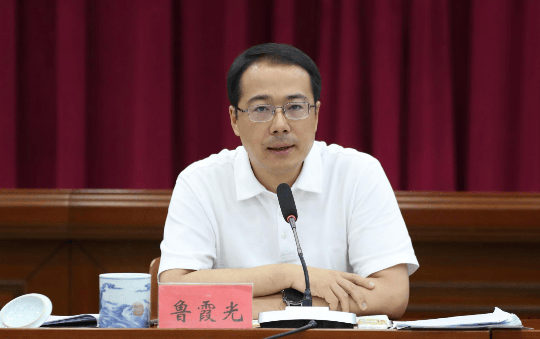 曾是浙江最年轻县长<strong></p>
<p>环原油</strong>，“80后”鲁霞光拟升正厅