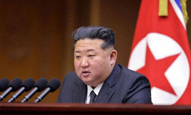 朝鲜阅兵在即<strong></p>
<p>原油苯</strong>，中俄派谁出席？有件事已明确，韩国坐立不安