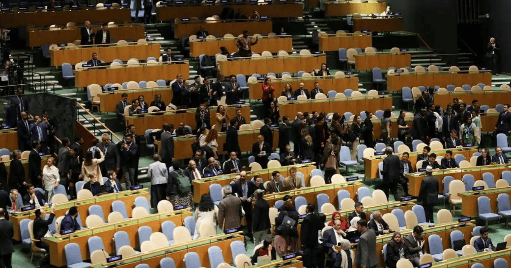 内塔尼亚胡沦落为“光杆司令”<strong></p>
<p>石蜡基原油</strong>，以色列被盟友集体抛弃，遭到国际社会全面孤立