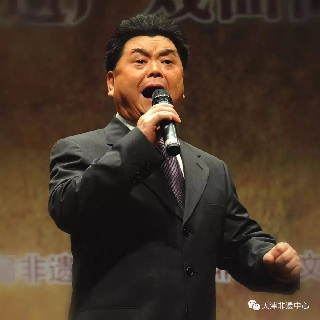 痛别<strong></p>
<p>石蜡基原油</strong>!著名演员昨晚去世!4岁入行、刻苦一生