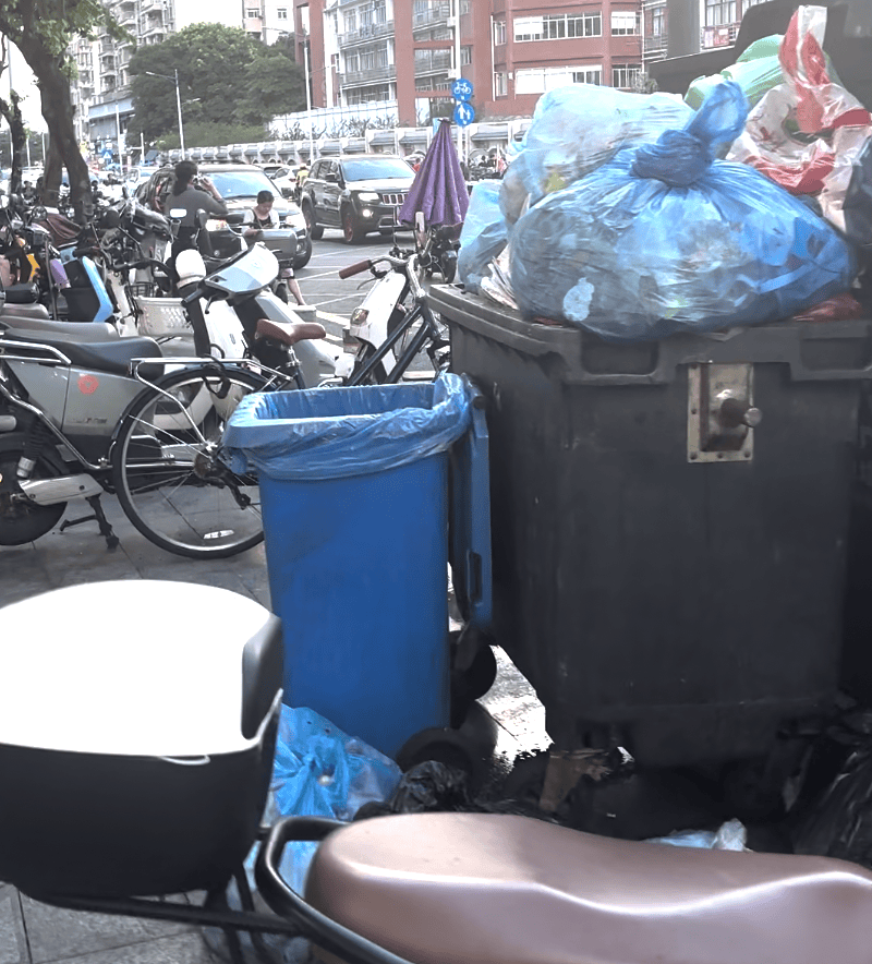 深圳一医院门口被指“举步维艰”<strong></p>
<p>石蜡基原油</strong>!整治后记者实探:仍很堵