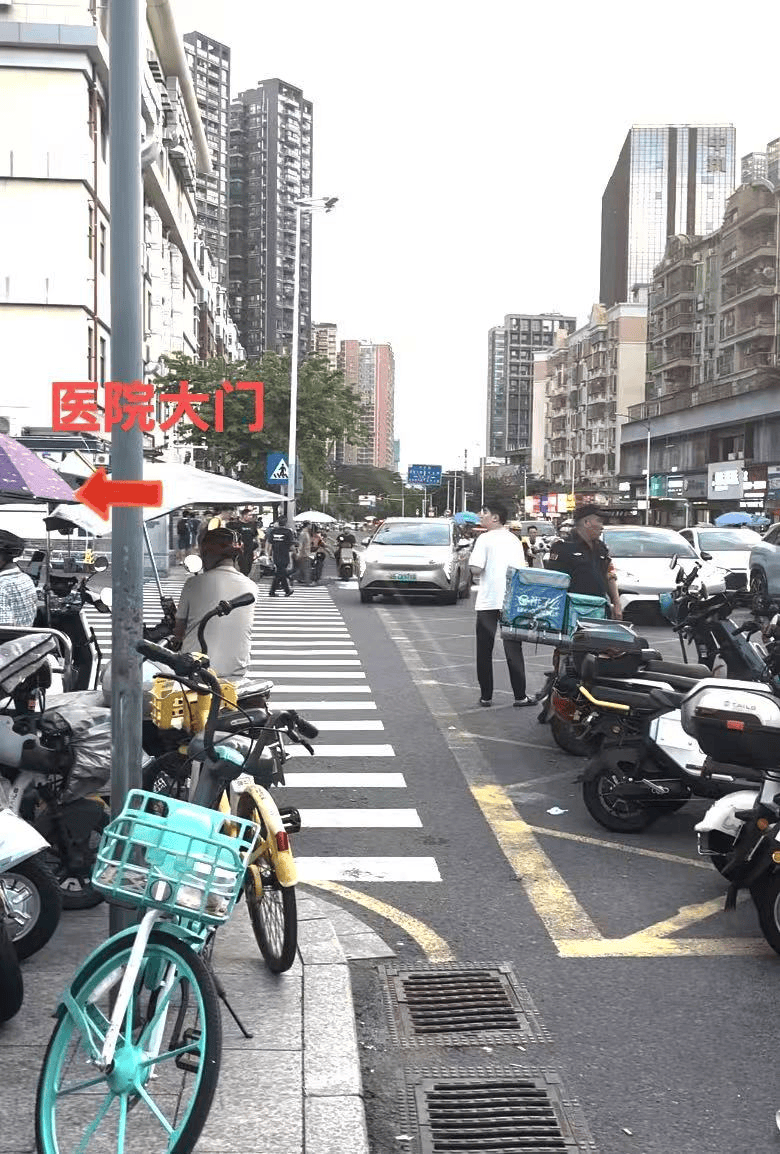 深圳一医院门口被指“举步维艰”<strong></p>
<p>石蜡基原油</strong>!整治后记者实探:仍很堵
