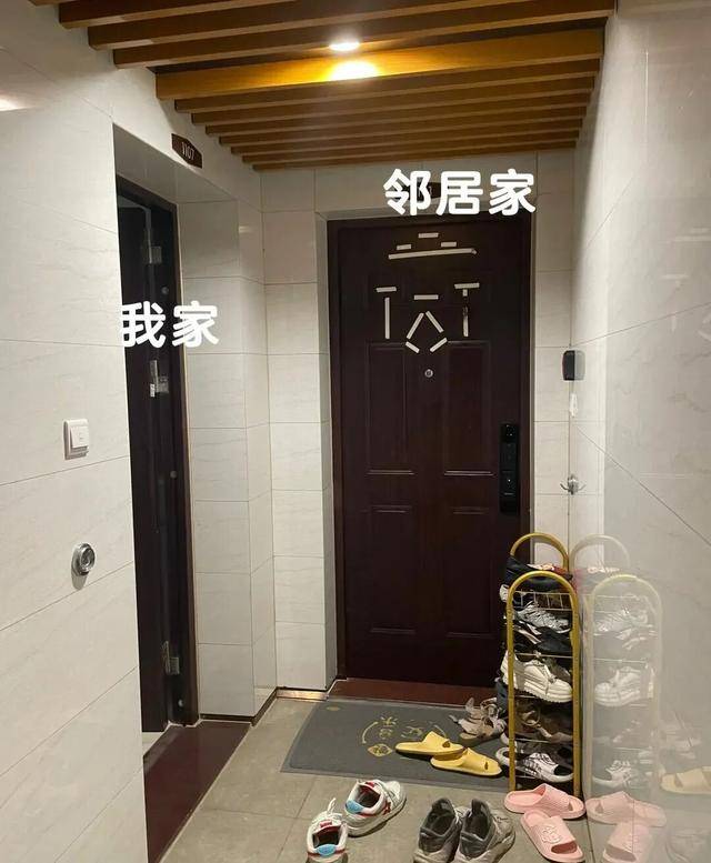 物业“不让门口放鞋子”<strong></p>
<p>爬虫</strong>,门口放鞋柜违法吗?