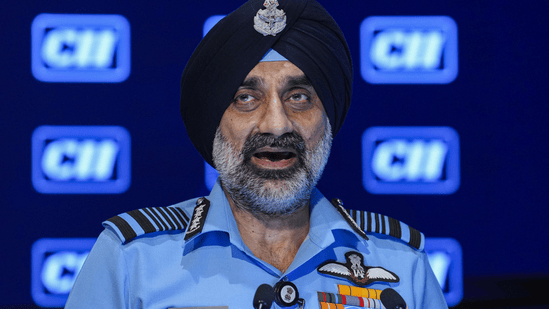 巴基斯坦总理在联合国<strong></p>
<p>充电</strong>,宣布印巴空战真实战绩