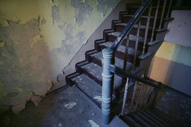 没人住的房子<strong></p>
<p>XRP行情</strong>,为什么会“老”得特别快?