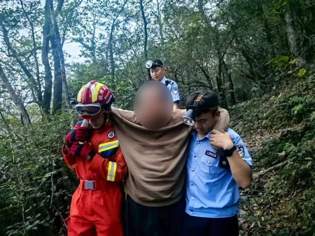 杭州一山脚下<strong></p>
<p>XRP行情</strong>,网约车司机报警!从清晨等到深夜,未等到乘客下山……紧急搜救!