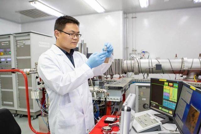 新发现!月球背面月幔有点“冷”<strong></p>
<p>XRP行情</strong>,月球“二分性”现象再添证据