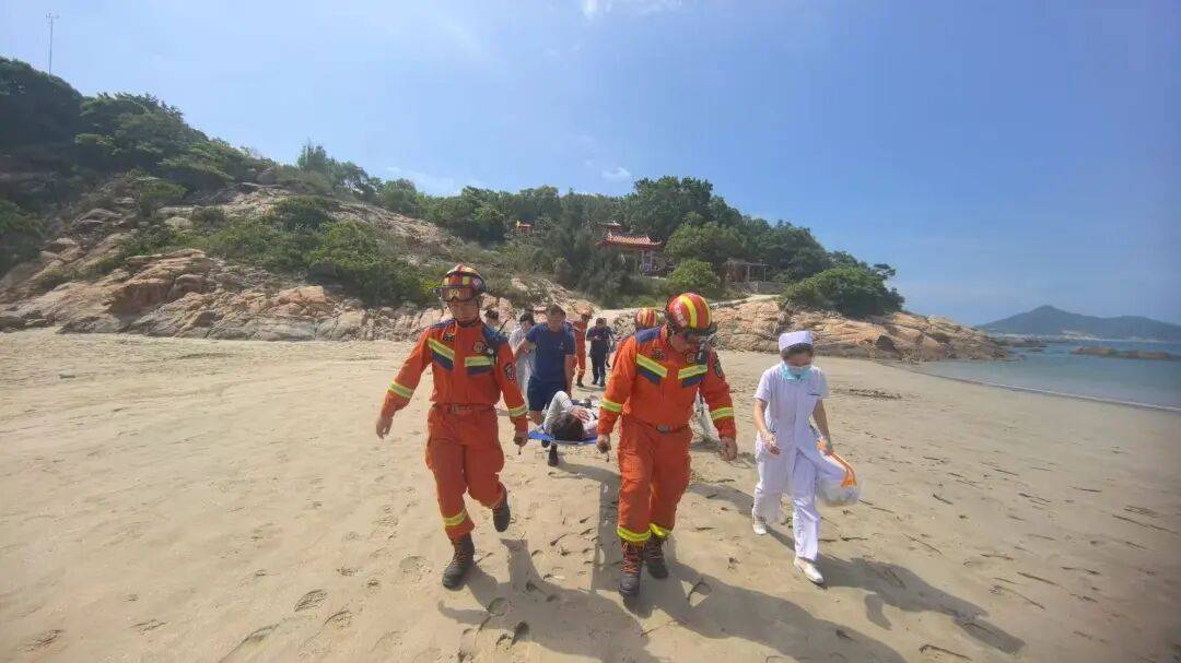 打卡拍照<strong></p>
<p>瑞波币行情</strong>,再美也不能用生命对焦