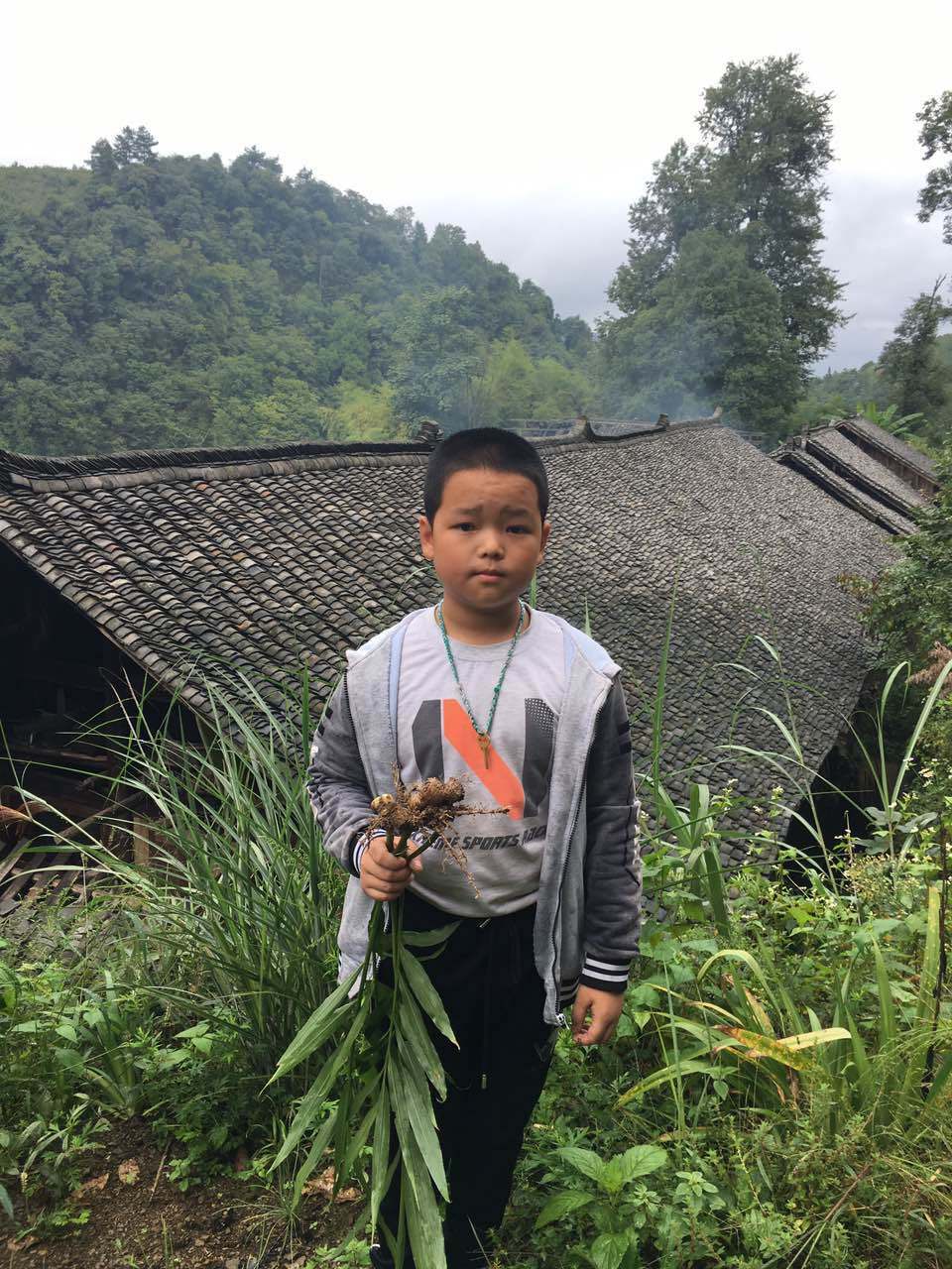 那个让老师骄傲的“调皮”班级!30年同学聚会<strong></p>
<p>DOT行情</strong>,还伴有一封来自贵州的感谢信