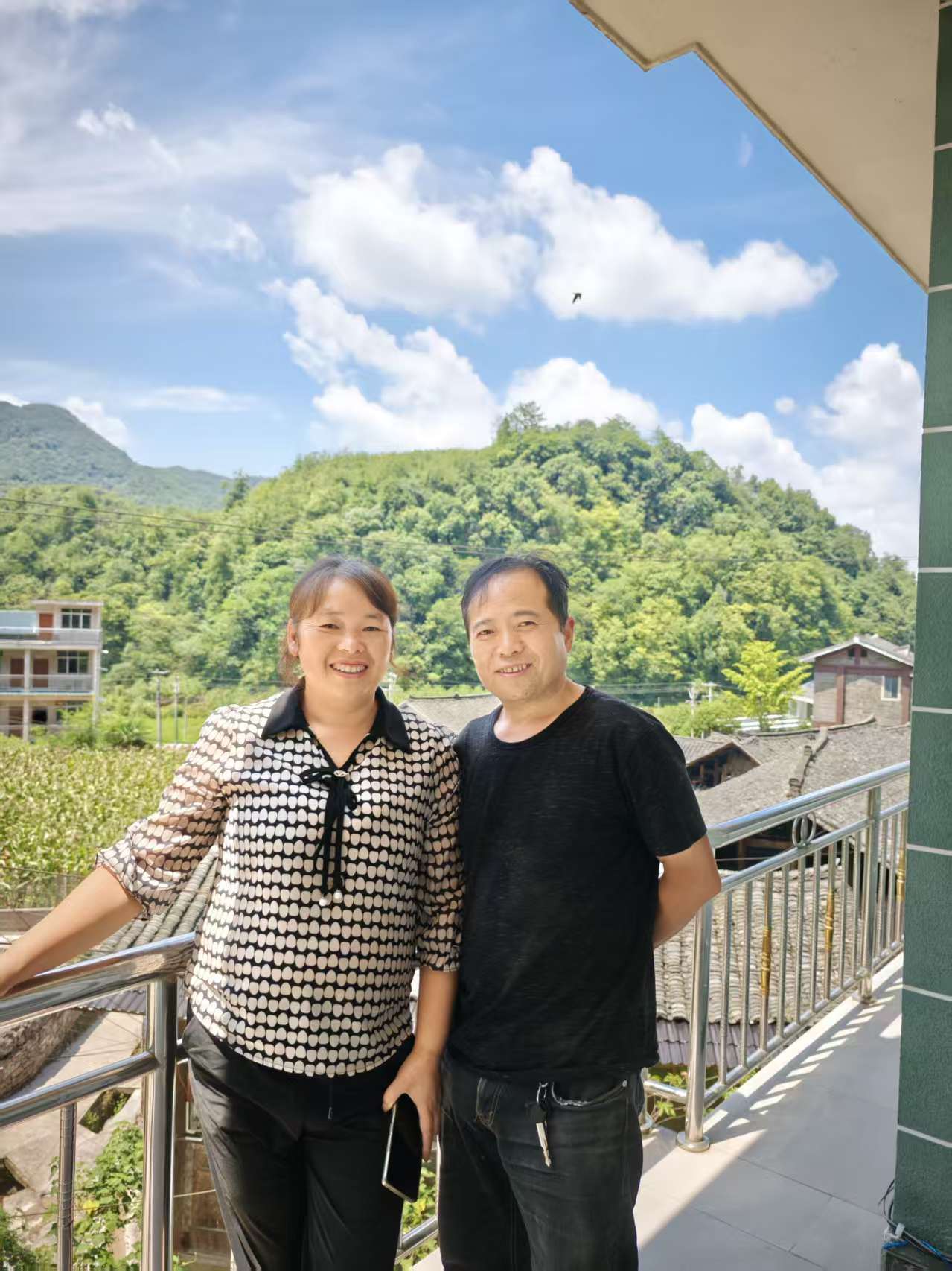 那个让老师骄傲的“调皮”班级!30年同学聚会<strong></p>
<p>DOT行情</strong>,还伴有一封来自贵州的感谢信