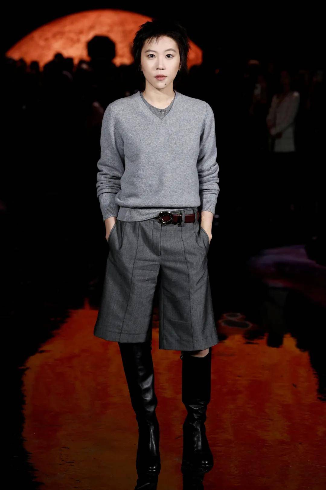 周迅、窦靖童、刘雯、井柏然同框围观香奈儿的新秘密