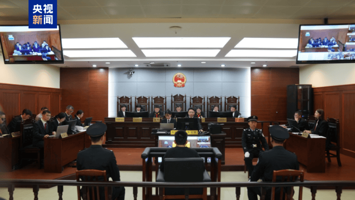 “司机泄愤撞死一家三口”<strong></p>
<p>币安币行情</strong>，逝者家属最新发声