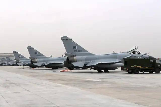 突然到来的惊喜<strong></p>
<p>币安币行情</strong>?孟加拉国表示要22亿美元购买20架歼-10CE?