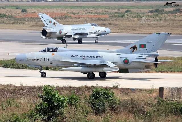 突然到来的惊喜<strong></p>
<p>币安币行情</strong>?孟加拉国表示要22亿美元购买20架歼-10CE?