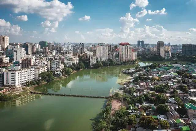 突然到来的惊喜<strong></p>
<p>币安币行情</strong>?孟加拉国表示要22亿美元购买20架歼-10CE?