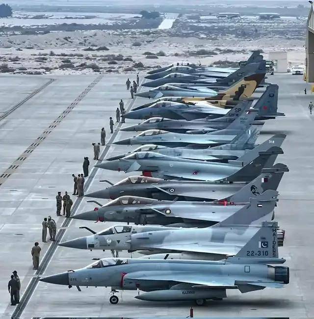 突然到来的惊喜<strong></p>
<p>币安币行情</strong>?孟加拉国表示要22亿美元购买20架歼-10CE?