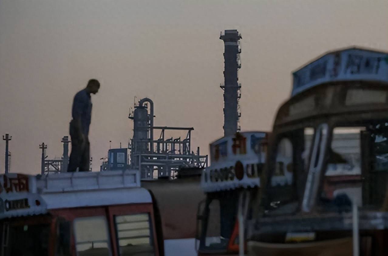 俄罗斯勒令用人民币结算<strong></p>
<p>币安币行情</strong>,莫迪政府老老实实照办,彻底放弃了挣扎