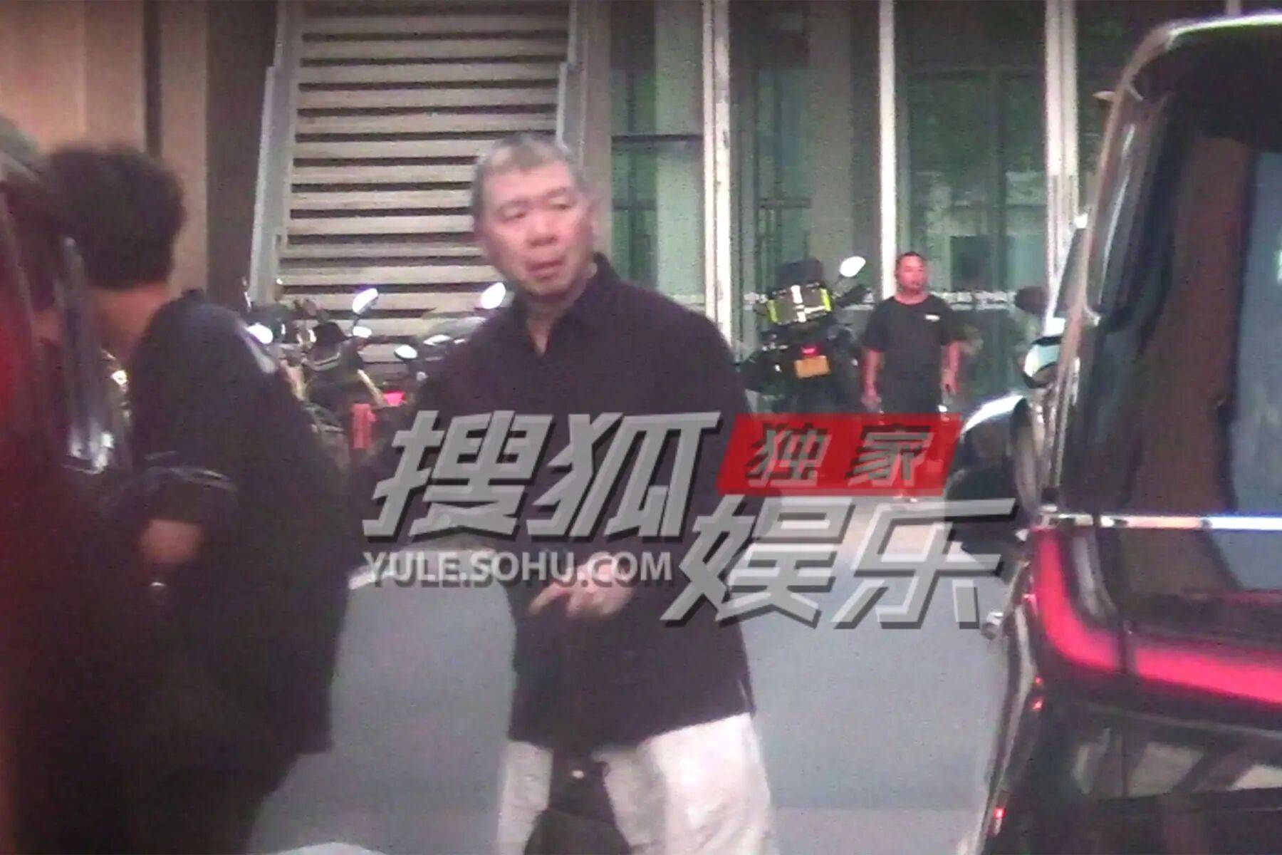 考古|冯小刚带女儿去陈思诚工作室!开个人账号还读影视专业<strong></p>
<p>币安币行情</strong>,她也要“女承父业”吗?