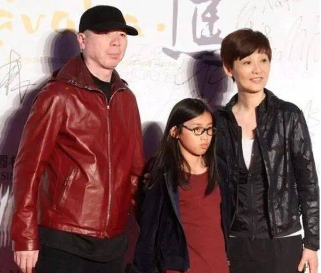 考古|冯小刚带女儿去陈思诚工作室!开个人账号还读影视专业<strong></p>
<p>币安币行情</strong>,她也要“女承父业”吗?