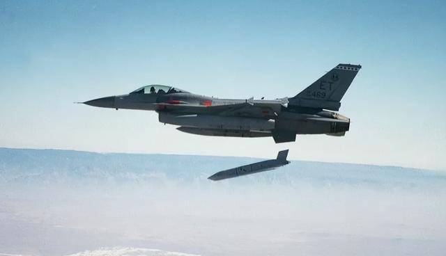 俄白唱了出双簧:要借特朗普之手<strong></p>
<p>ADA行情</strong>,将援乌战斧计划悄悄扼杀!