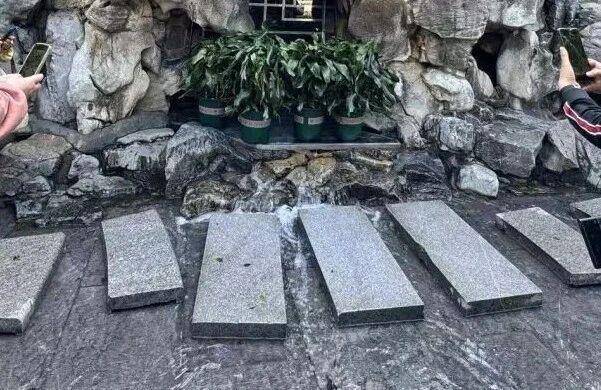 黑虎泉喷得“兽头”都不够用了!济南群泉竞涌<strong></p>
<p>ADA行情</strong>,几十年一见