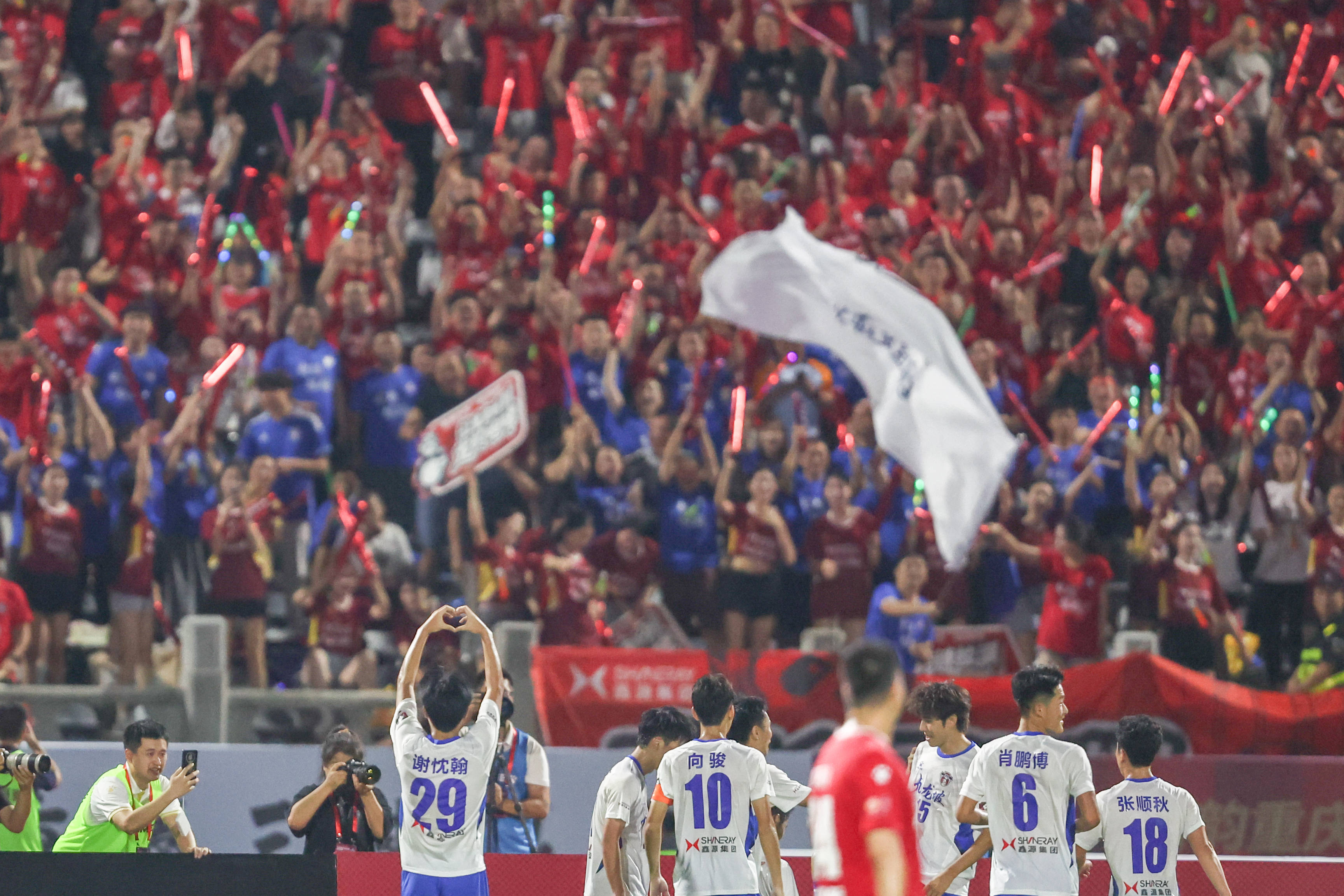 新华社:苏超真能出国脚吗<strong></p>
<p>BCH行情</strong>? 业内人士普遍认为很难