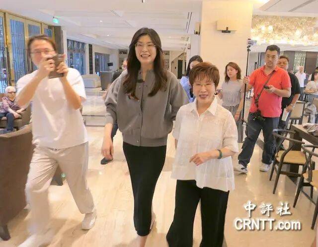 到底支持谁当党主席?当着郑丽文的面<strong></p>
<p>BCH行情</strong>,洪秀柱说出了自己的答案