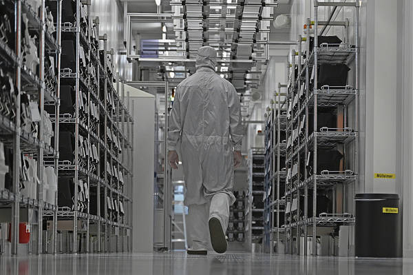 “德法支持欧盟对华贸易强硬<strong></p>
<p>LTC行情</strong>,德国提议:考虑动用‘核选项’”