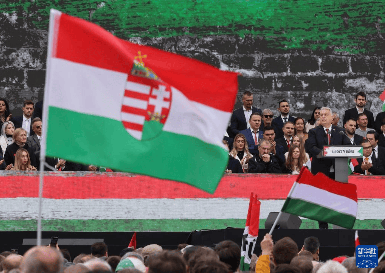 手机报·晚报丨每周一天“无作业日”<strong></p>
<p>BSV行情</strong>,如何实施?神舟二十一号,近日择机发射!