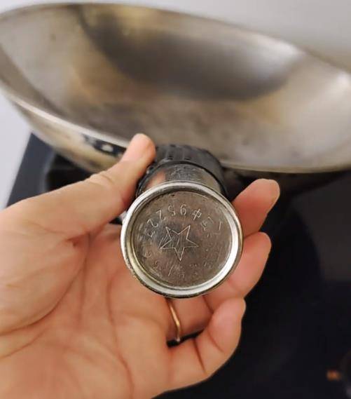 铁锅用了二三十年仍不粘不锈<strong></p>
<p>比特币行情</strong>，女子在线寻厂家想“再买一个”，厂家称已停产